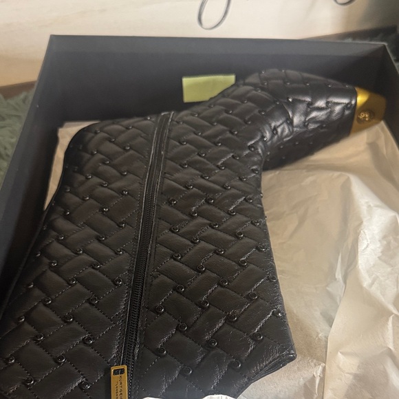 Kurt Geiger Black Woven Heeled Boots with Gold Tip - Picture 7 of 9